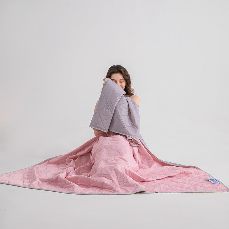 Grade A Cooling Blanket: Soft, breathable, king/queen size, summer lightweight comforter