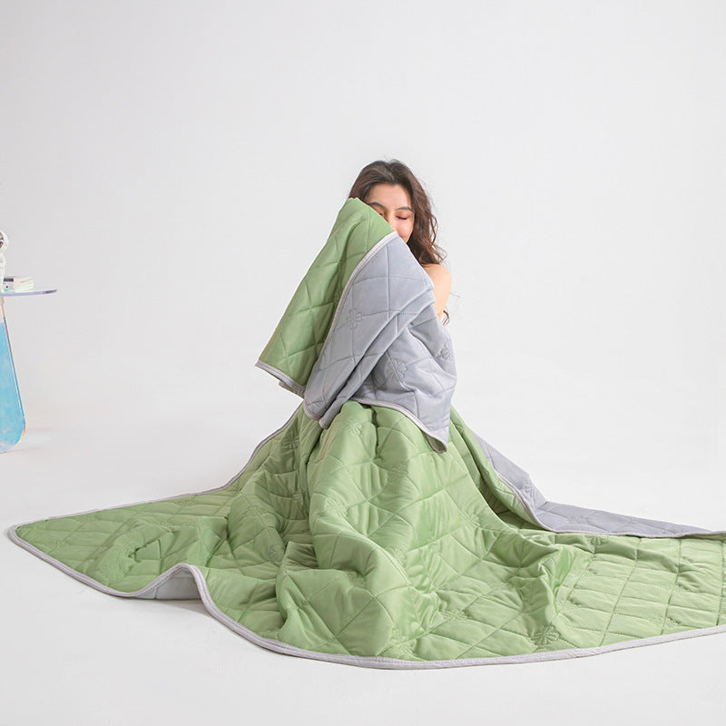 Grade A Cooling Blanket: Soft, breathable, king/queen size, summer lightweight comforter