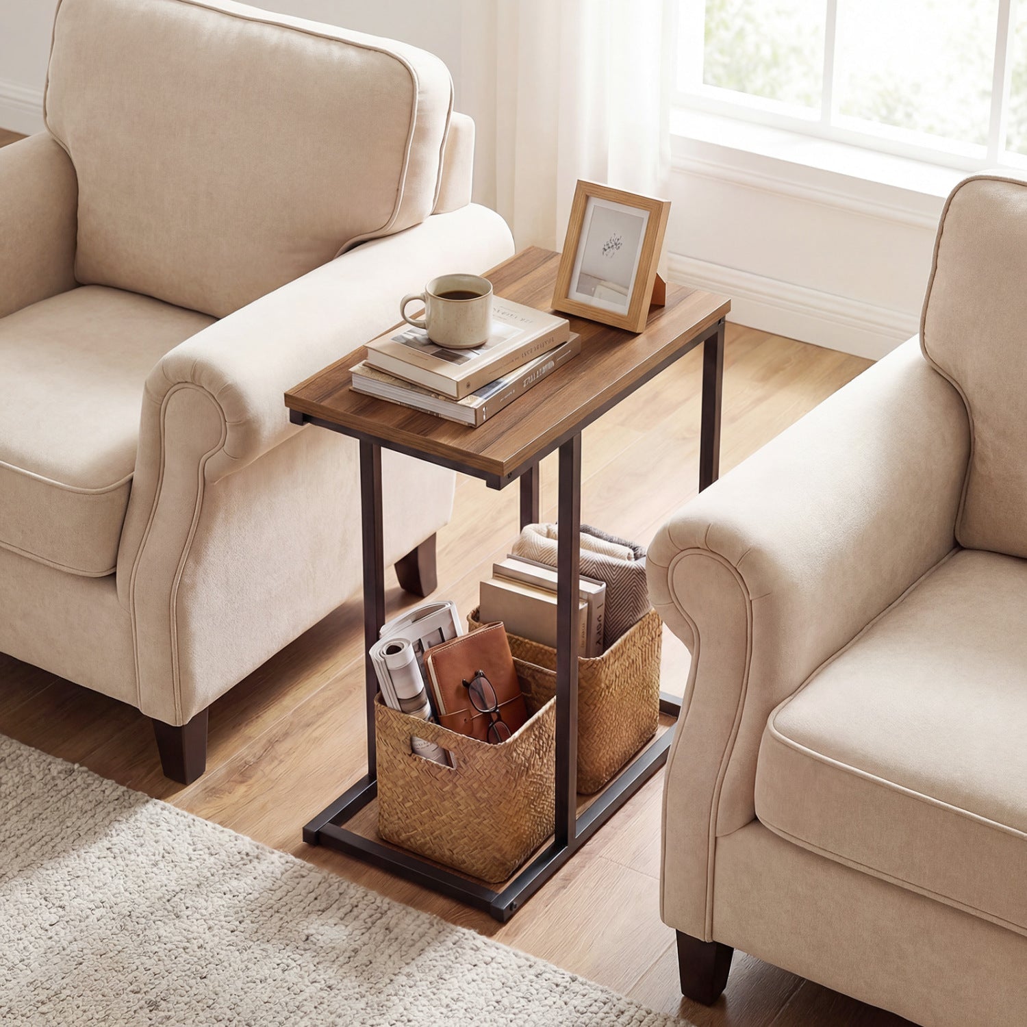 C-Shaped End Table Small Side Table with Sturdy Metal Frame