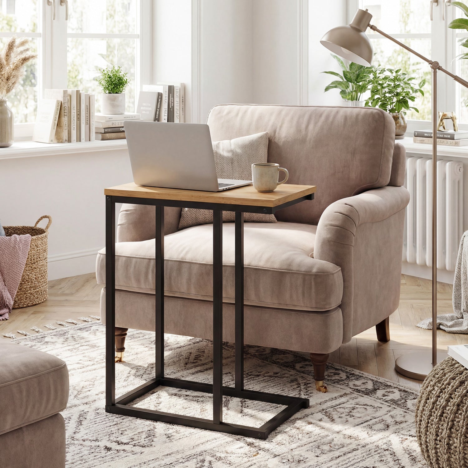 C-Shaped End Table Small Side Table with Sturdy Metal Frame