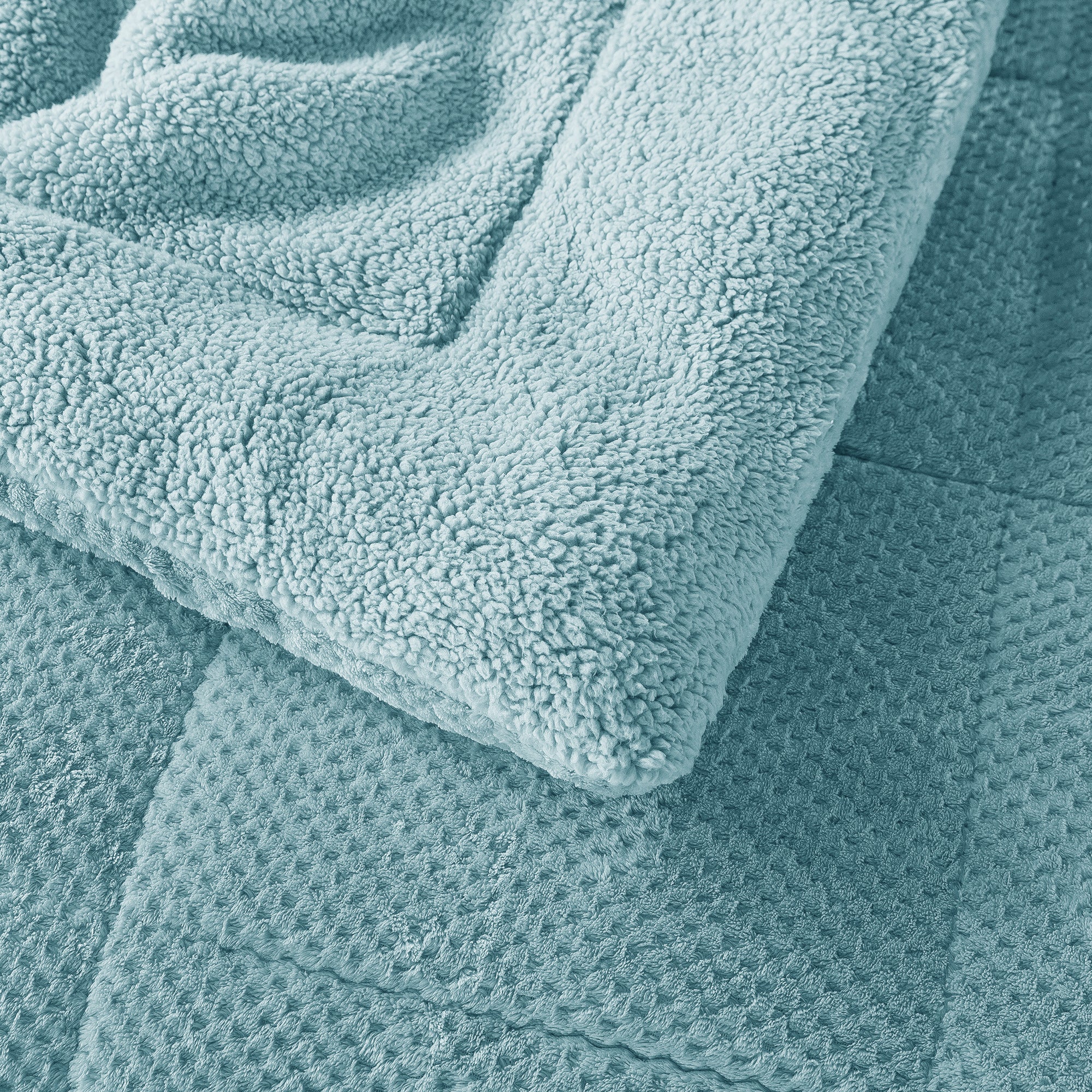 Kasentex Reversible All-Season Plush Comforter Set Twin/Queen/King - Warm Plush Bedding