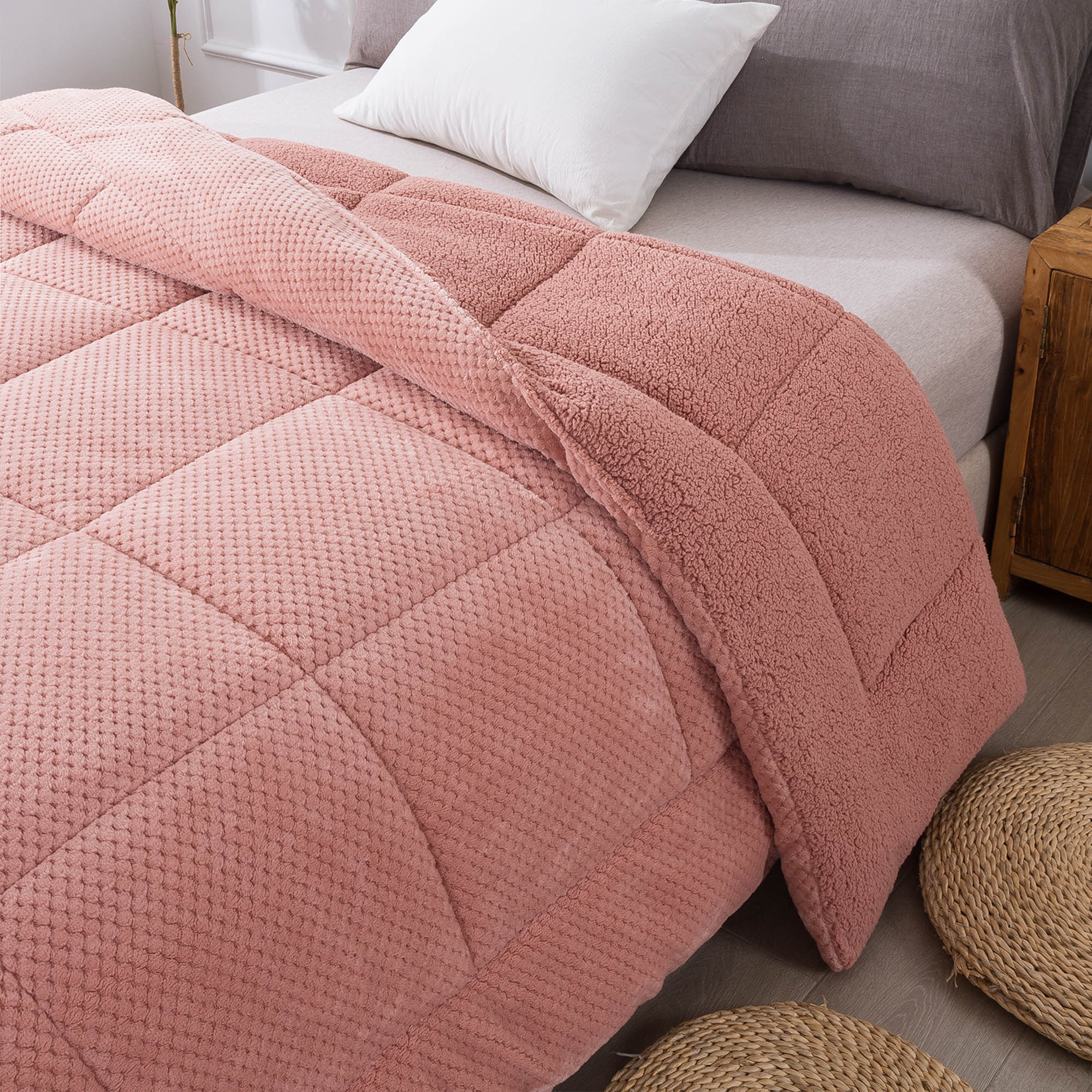 Kasentex Reversible All-Season Plush Comforter Set Twin/Queen/King - Warm Plush Bedding