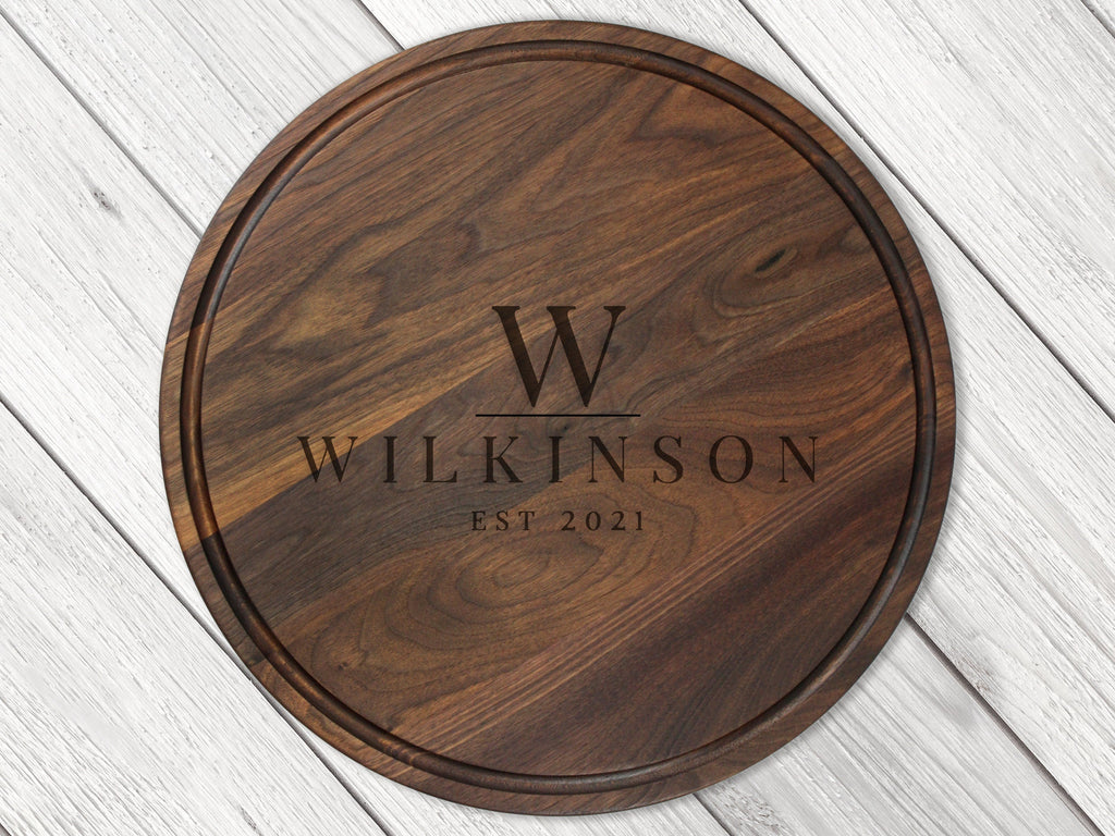 18" Walnut Personalized Round Board with Juice Groove