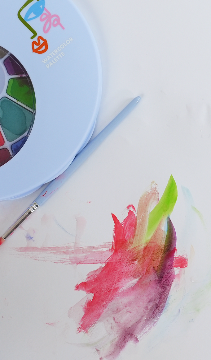 Watercolor Palette Party Favors (24 colors+brush)
